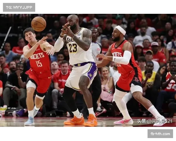 火箭115-96大胜湖人避免横扫，阿门23+7艾顿被驱逐